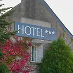 Logis L'abreuvoir Hotel