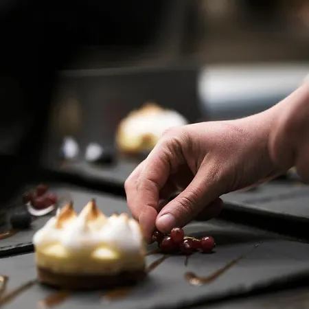 Logis L'abreuvoir Hotell 3*