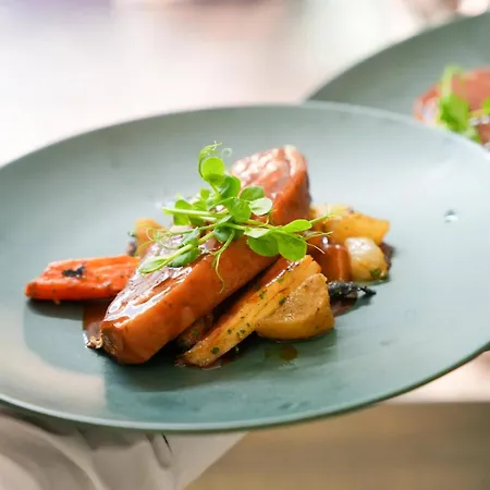 Hotel Logis L'abreuvoir 3*