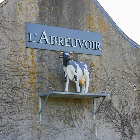 Logis L'abreuvoir Hotell 3*