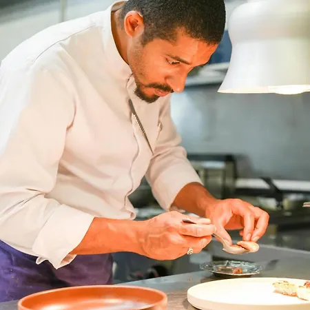 Logis L'abreuvoir Hotell