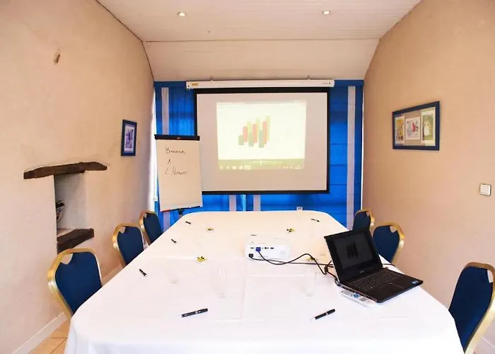 Logis L'abreuvoir Hotel Heric