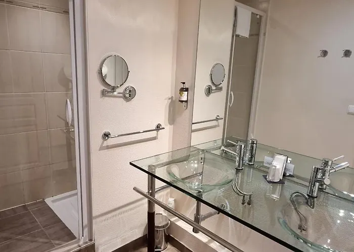 Logis L'abreuvoir 3*