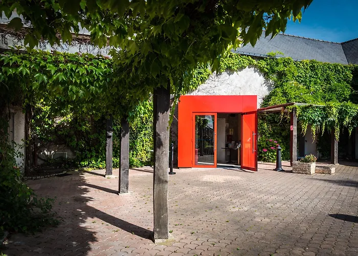 Hotel Logis L'abreuvoir 3*