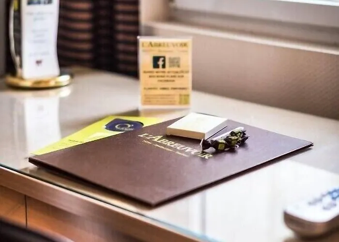 Logis L'abreuvoir Hotel Heric