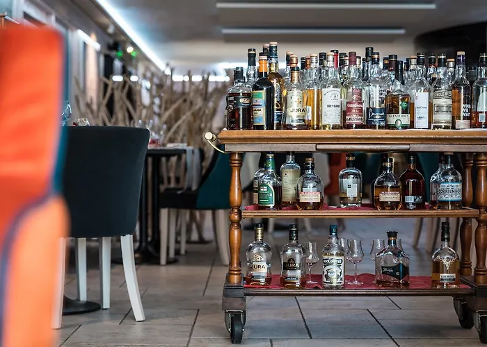 Hotel Logis L'abreuvoir 3*